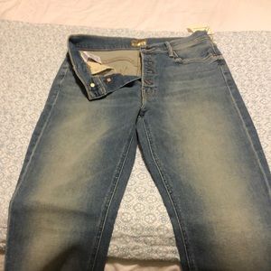 Brand new with tag Mother Puxie Dazzler Ankle Fray 28